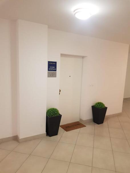 Apartman Vip, With Free Garage Parking プーラ エクステリア 写真