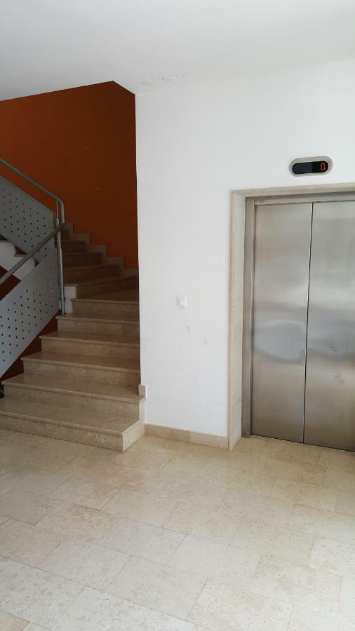 Apartman Vip, With Free Garage Parking プーラ エクステリア 写真
