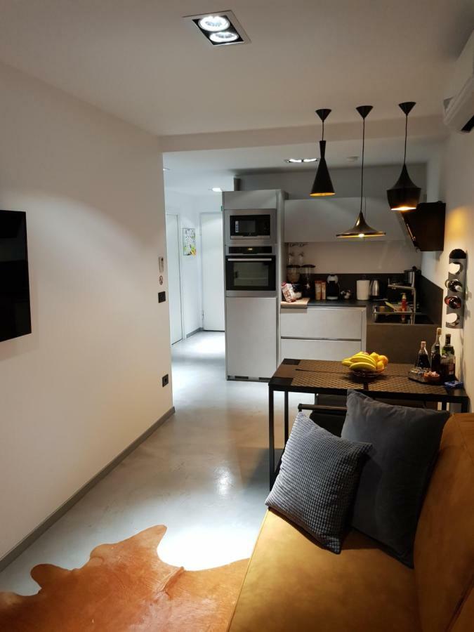 Apartman Vip, With Free Garage Parking プーラ エクステリア 写真